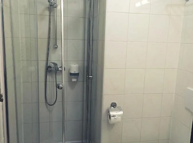 Gordon 2* Варшава