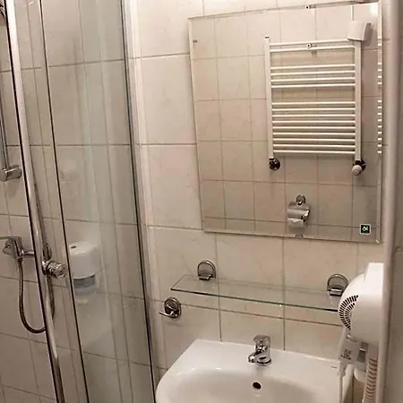 Gordon Hotel 2*