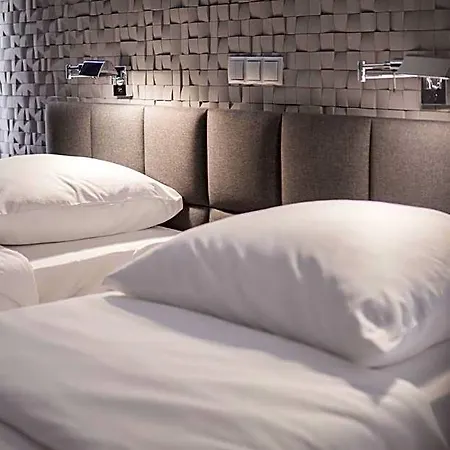 Gordon Hotel 2*