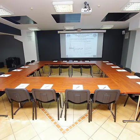 Gordon ホテル ワルシャワ