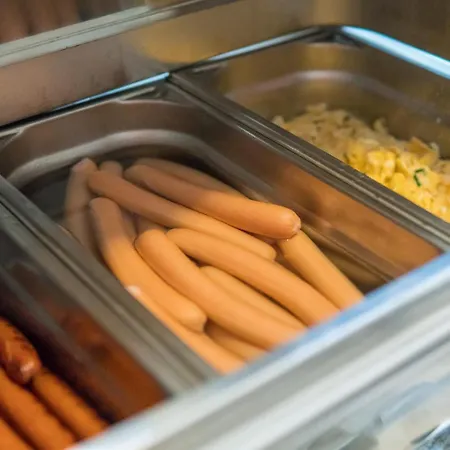 Gordon 2* ワルシャワ