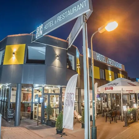 Gordon 2* Βαρσοβία