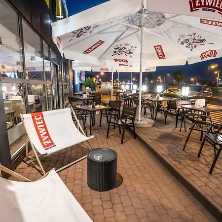 Gordon 2* Βαρσοβία